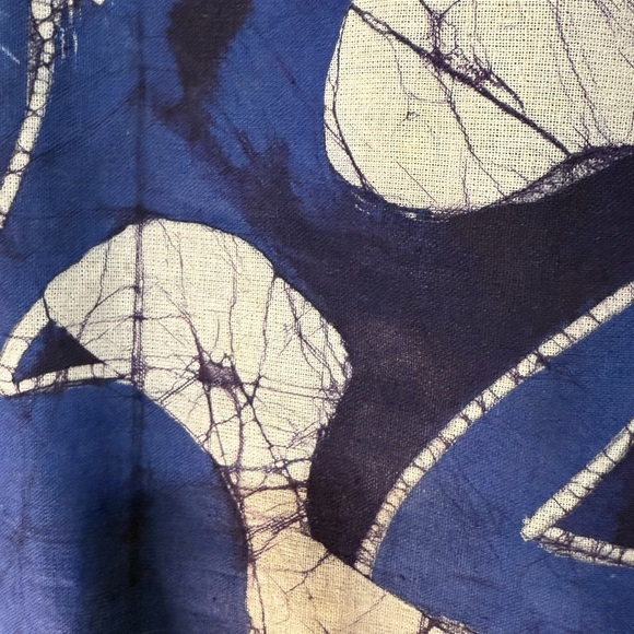 Batik Print Short Sleeve Side Slit Shirt Tunic NWOT Traditional Pattern Size L - Picture 6 of 7